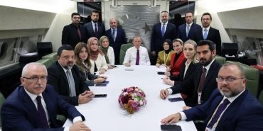 cumhurbaskani-erdoganin-ulke-ziyaretleri-sonrasi-gazetecilere-yanitlari-GWE7F16N.jpg