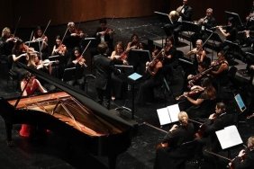 cumhuriyet-bayrami-coskusunun-melodileri-konserlerle-zenginlesen-kutlama-donemi-8XFRwsMp.jpg