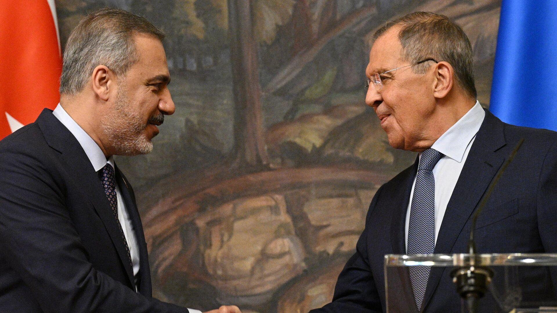 disisleri-bakani-fidan-rus-mevkidasi-lavrov-ile-suriyedeki-durumu-gorustu-eMvLn58M.jpg