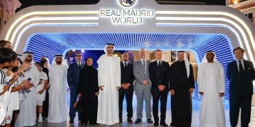 dunyada-bir-ilk-real-madrid-dubaide-kapilarini-acti-Wh1GQiES.jpg