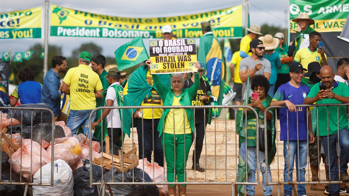 Brezilya'da Darbe İddiaları ve Eski Başkan Bolsonaro'nun Suçlamaları