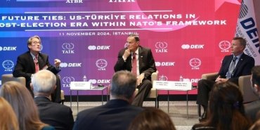 eski-nato-generali-trumpin-ypg-ile-iliskisini-yeniden-degerlendirmesi-gerekiyor-2aAScCIA.jpg