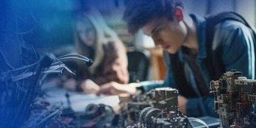 fen-lisesi-genc-dahileri-icin-yeni-bir-firsat-gencbizztech-projesi-basvurulari-acildi-tyatPfUT.jpg