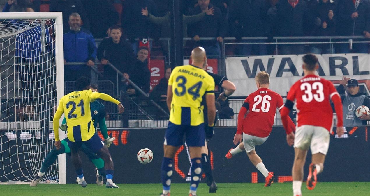 fenerbahce-az-alkmaara-yenildi-dort-gol-ve-kacan-penalti-6UlVr5Wz.jpg