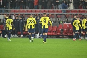 fenerbahcenin-az-alkmaara-karsi-aldigi-yenilginin-9-nedeni-gC49RuEn.jpg