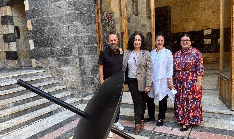 Sanatçı Atölyeleri ve Gençlere İlham Veren Çalışmalar