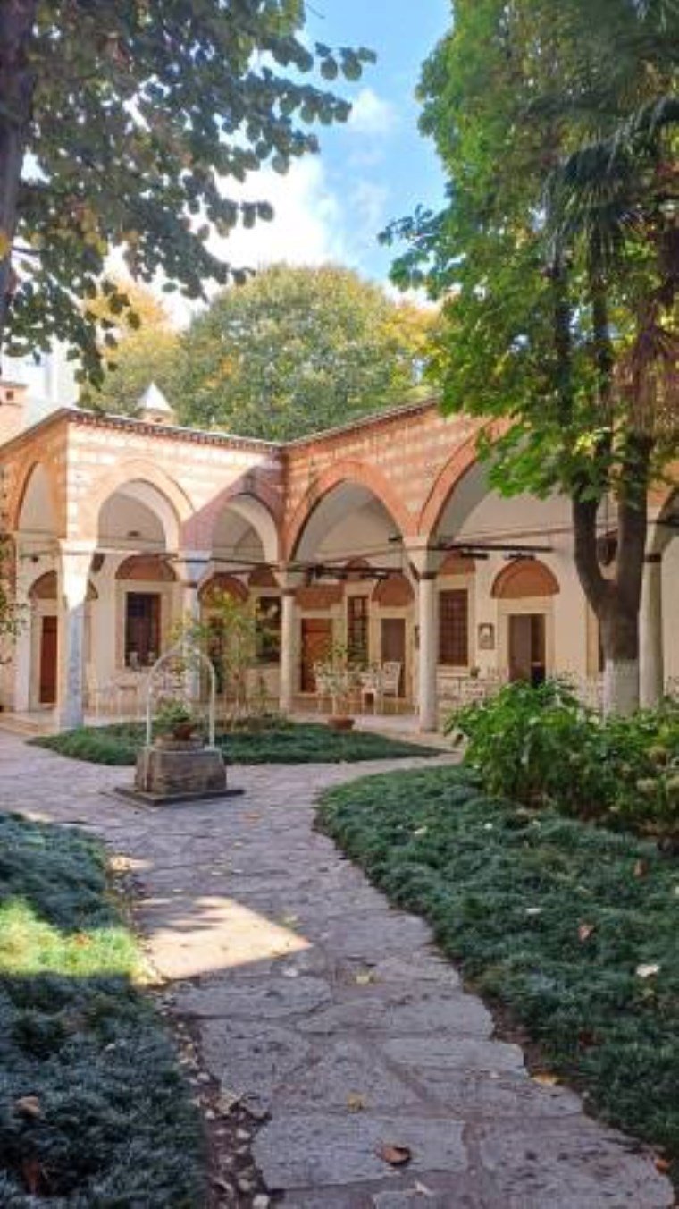 Cedid Mehmed Efendi Medresesi: Sanatla Dolu Bir Geçmişin Sona Ermesi