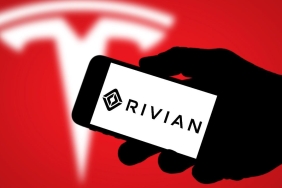 iki-elektrikli-devin-4-yillik-rekabeti-sonunda-sona-erdi-anlasmanin-sirlari-pZzOReav.jpg