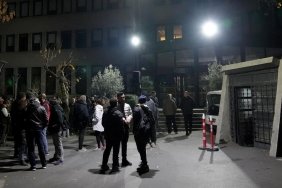 kadikoy-belediyesi-iscilerinin-aldigi-grev-karari-bir-dakika-surdu-AmrT3UJO.jpg