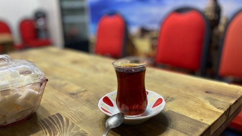 Keyifli Sohbetin Maliyeti Artıyor: Çay İçmek Artık Bir Lüks Haline Geldi