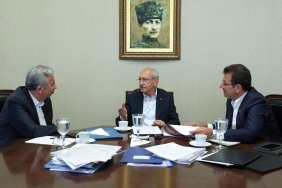 kilicdaroglu-saflari-siklastirin-yavas-hepimizin-davasi-dedi-imamoglunun-mesaji-ise-tesaduf-diye-aciklandi-KIBzIEI3.jpg