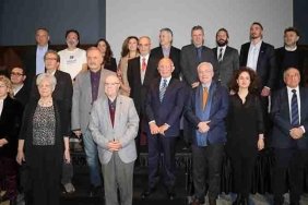 kitap-dergisi-2023-yilinin-en-iyi-eserlerine-dair-odul-toreninin-yapildigi-anlar-QsCyqh5k.jpg