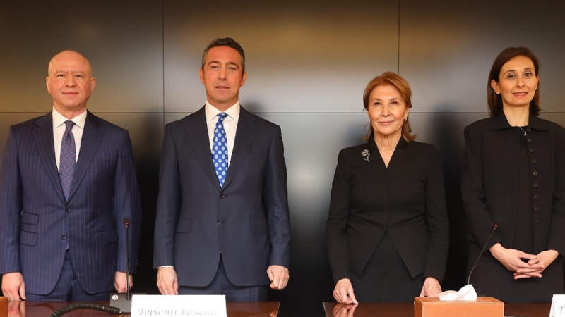 Koç Holding, Yapı Kredi Satışı İçin Yeni Görüşmelere Başladı