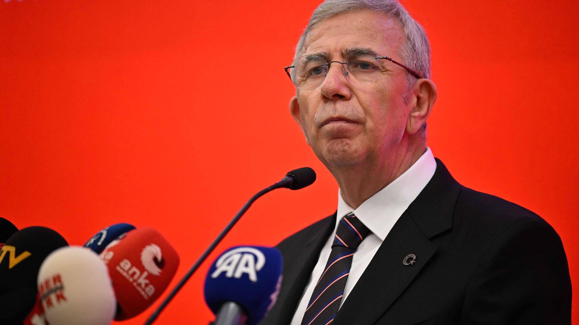 mansur-yavastan-konser-aciklamasi-duyunca-oldukca-sasiracaksiniz-Ef9Imp5g.jpg