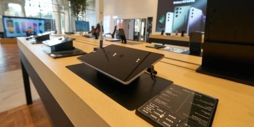 samsung-ve-apple-rekabetin-sinirlarini-zorlayan-bir-yakinlasma-IxDlkCap.jpg