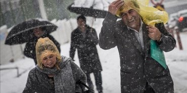 son-dakika-meteorolojiden-kritik-uyari-cok-kuvvetli-saganak-kar-ve-firtina-tum-ulkeyi-saracak-AVCbFk5c.jpg