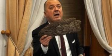 tarim-ve-hayvanciligin-sonu-mecliste-sut-ekmek-ve-tezek-uzerine-tartismalar-mzfZblP8.jpg