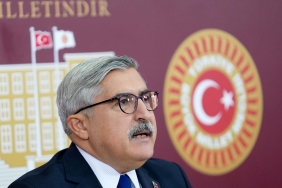 tbmm-dijital-mecralar-komisyonu-baskani-yayman-dem-uzerine-dusen-tarihsel-sorumlulugununfarkinda-yduYHPAk.jpg
