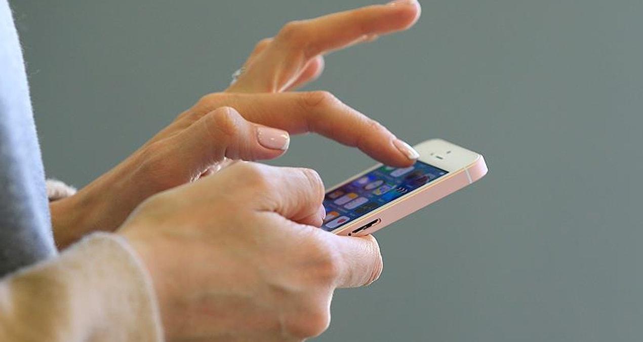telefon-ekranina-dikkat-20-20-20-kuraliyla-goz-sagliginizi-koruyun-hD1wBI2N.jpg