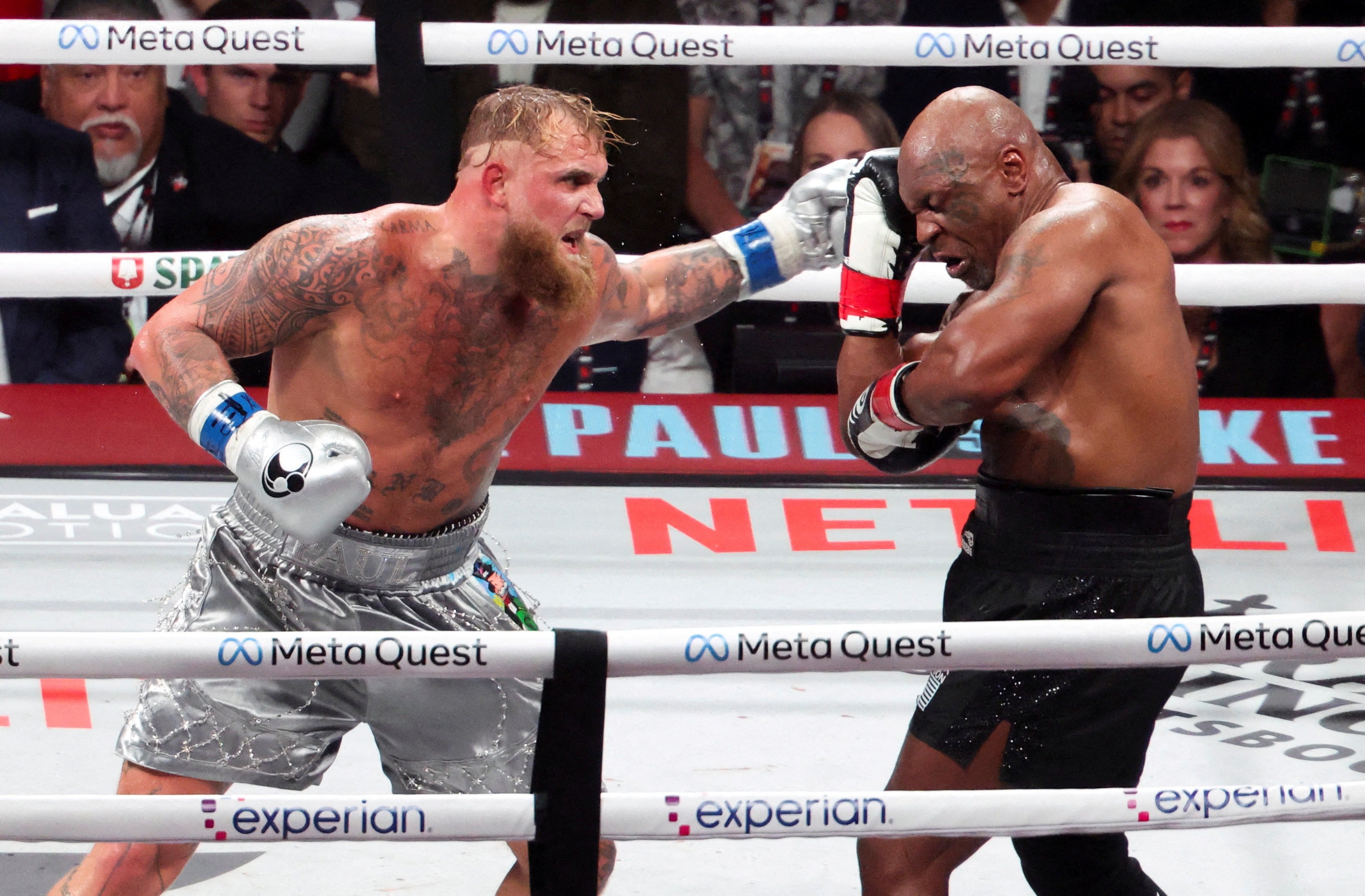 Mike Tyson ve Jake Paul'un Tarihi Boks Maçı