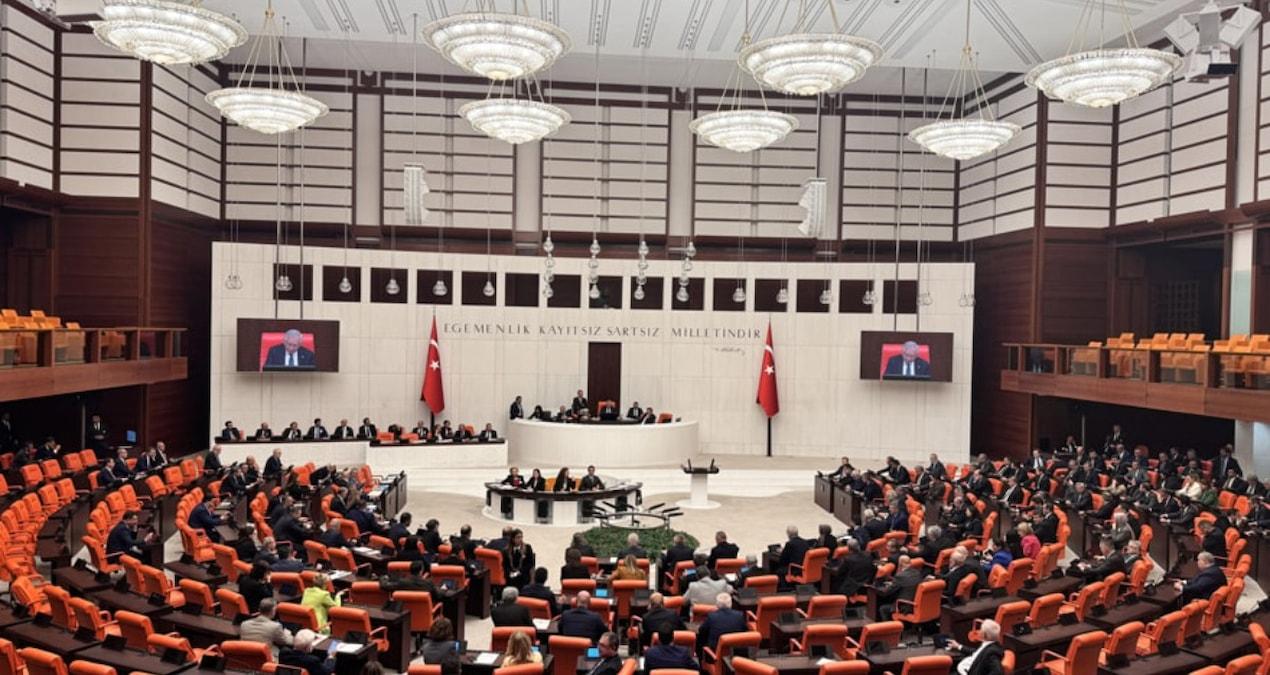 vekillerin-harcligina-yuzde-yuz-zam-pg35EJJg.jpg