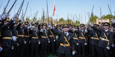 yeniden-refah-partisinden-tegmenler-aciklamasi-sirali-amirlerinin-de-hesaba-cekilmesi-lazim-CAiKlxwv.jpg