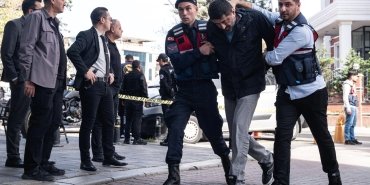 yenidogan-cetesi-savcisi-el-cektirildi-iddiasi-gazeteci-dincer-gokce-de-dahil-cok-sayida-kisi-gozaltina-alindi-RaU1dyaS.jpg