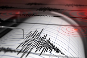 74-buyuklugunde-deprem-elcilikleri-yikan-sarsinti-ulkeyi-sarsti-b7nsijLy.jpg