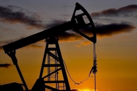 abd-2025-petrol-fiyati-tahminlerini-revize-etti-yeni-beklentiler-EkuecpGR.jpg