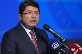adalet-bakani-tunc-ser-sebekeleri-demokrasi-dusmanlari-ve-darbeci-anlayis-ile-savasa-savasa-bu-noktalara-geldik-i8BN5h74.jpg