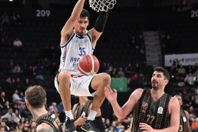 anadolu-efes-karsiyakayi-sahane-bir-macta-yendi-VCYTcg1R.jpg