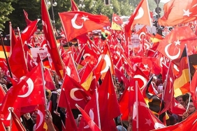 avrupali-turklerin-vatandaslik-korkusu-geri-donuste-karsilasabilecekleri-riskler-2MuqDfQy.jpg