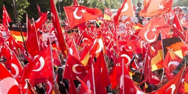 avrupali-turklerin-vatandaslik-korkusu-geri-donuste-karsilasabilecekleri-riskler-2MuqDfQy.jpg