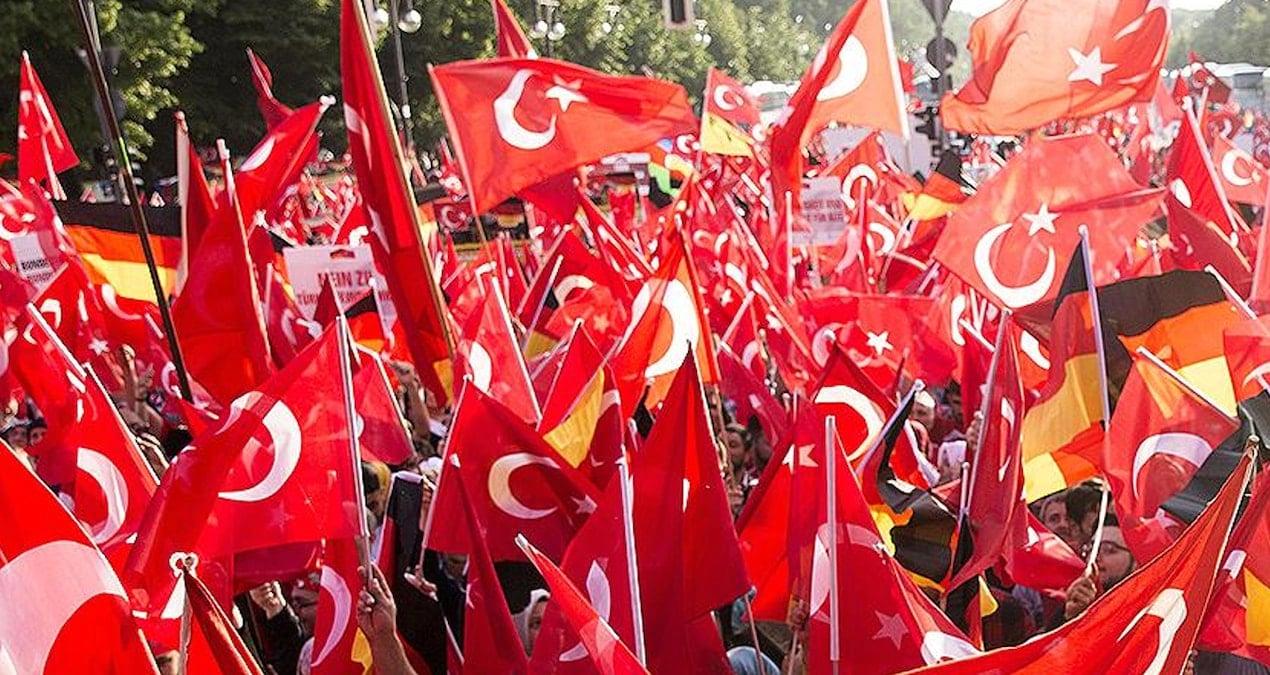 avrupali-turklerin-vatandaslik-korkusu-geri-donuste-karsilasabilecekleri-riskler-2MuqDfQy.jpg