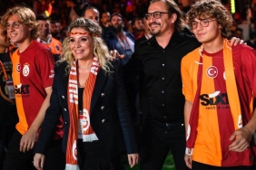 ayhan-akmanin-oglu-efe-akmana-gelen-elestirilere-cevap-cMA6K8g5.jpg