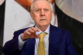 aziz-yildirimdan-uzucu-aciklama-sitem-ediyorum-L8EI2cy6.jpg