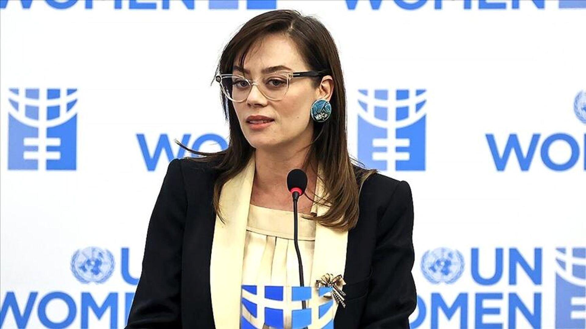 bahar-dizisi-29bolum-reytinglerde-zirveye-cikti-demet-evgar-izleyicileri-sasirtti-TjFkex9u.jpg