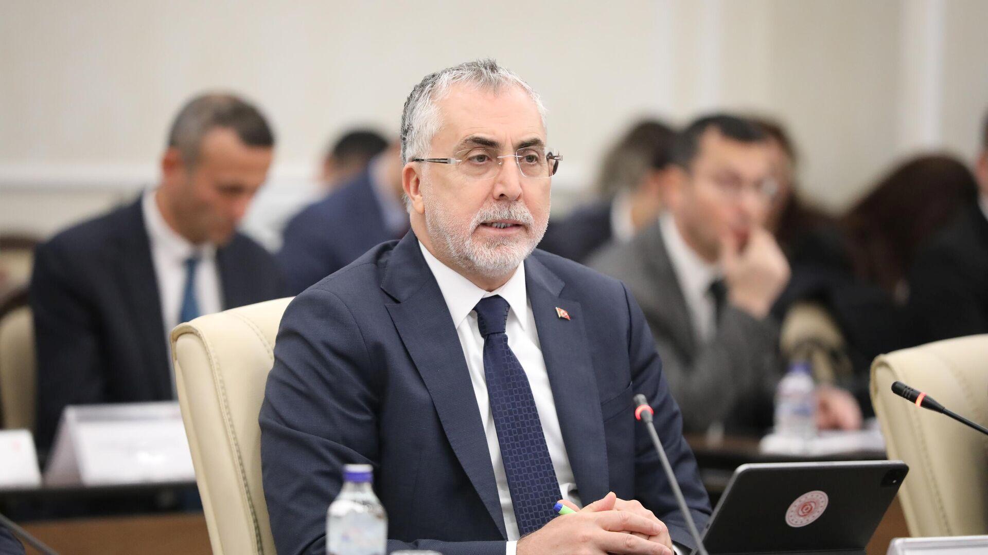 bakan-isikhandan-asgari-ucret-aciklamasi-TuBtPC2G.jpg