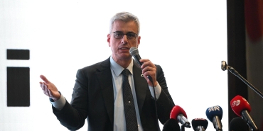 bakan-memisoglu-dunya-ornek-aliyor-diyerek-konustu-biz-dunyanin-en-yaygin-ve-en-iyi-saglik-hizmetiniveriyoruz-XgTPSpMd.jpg