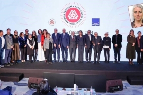 baksi-kultur-sanat-vakfinin-geleneksel-odul-toreni-sanat-ve-kulturun-zirve-noktasi-1aLLFHPk.jpg