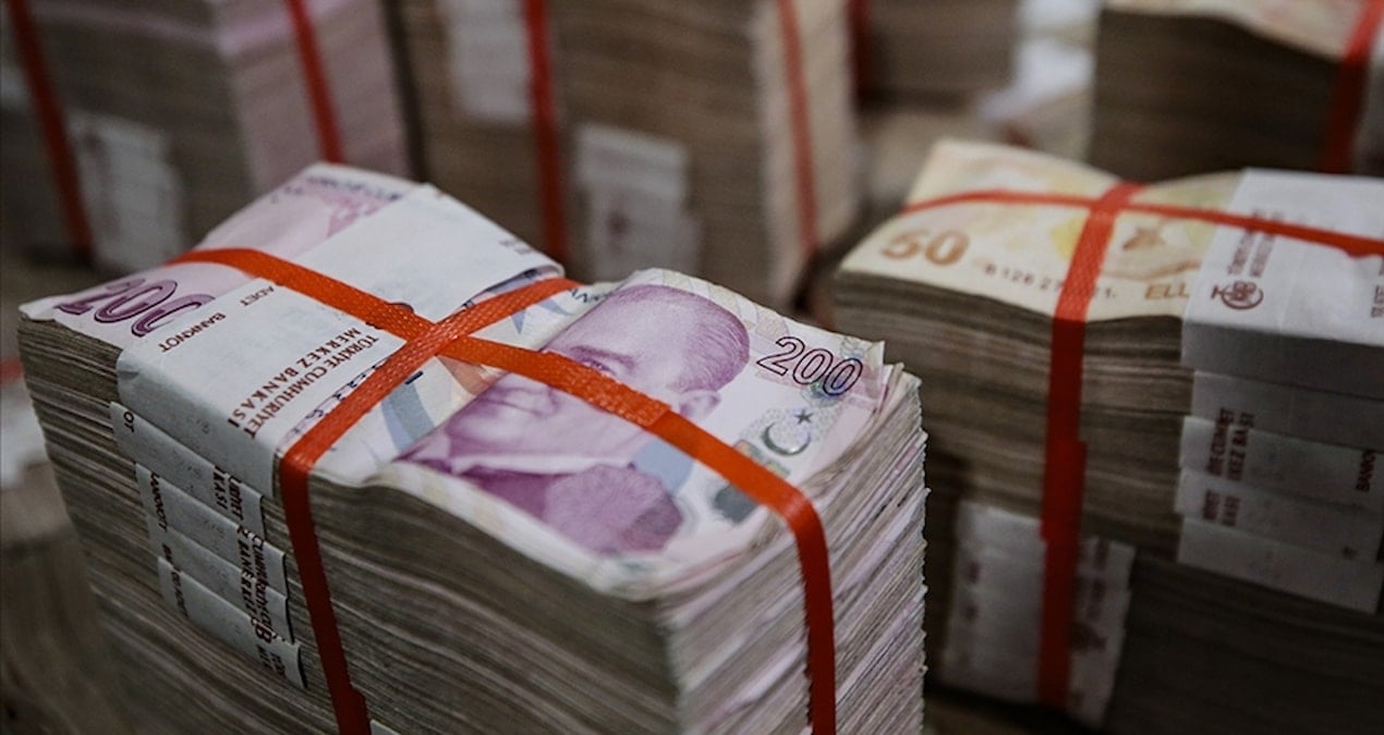 bankada-parasi-olanlar-icin-sok-gelisme-hesaplar-yari-yariya-dusuruldu-b7JNGRjC.jpg