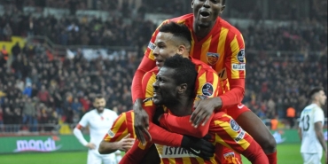bir-zamanlarin-en-cok-kazanan-futbolcusunun-sasirtan-donusumu-dna-testi-sonrasi-600-poundu-kaldi-UgjnJL4s.jpg