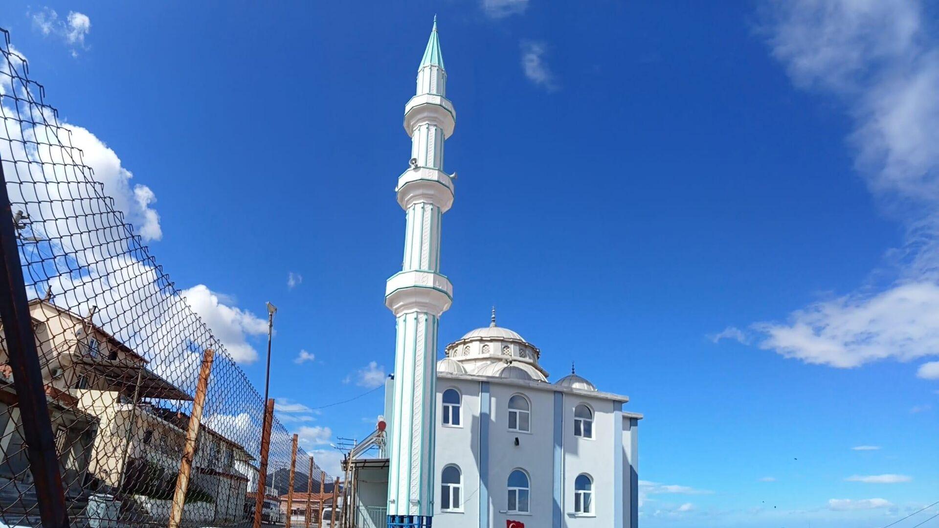 cami-yaptirma-ve-yasatma-derneginde-sular-durulmuyor-secimi-kazanmak-icin-diger-dernek-uyelerinin-kaydini-sildiler-BwzmDzzP.jpg