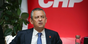 chp-genel-baskani-ozgur-ozel-suriyede-100-saatteyiz-ne-olacak-ne-bitecek-gorecegiz-39jrzcum.jpg