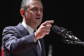 chp-lideri-ozgur-ozelden-erken-secim-tarihi-2025-kasimda-yapalim-JOqaiHmJ.jpg