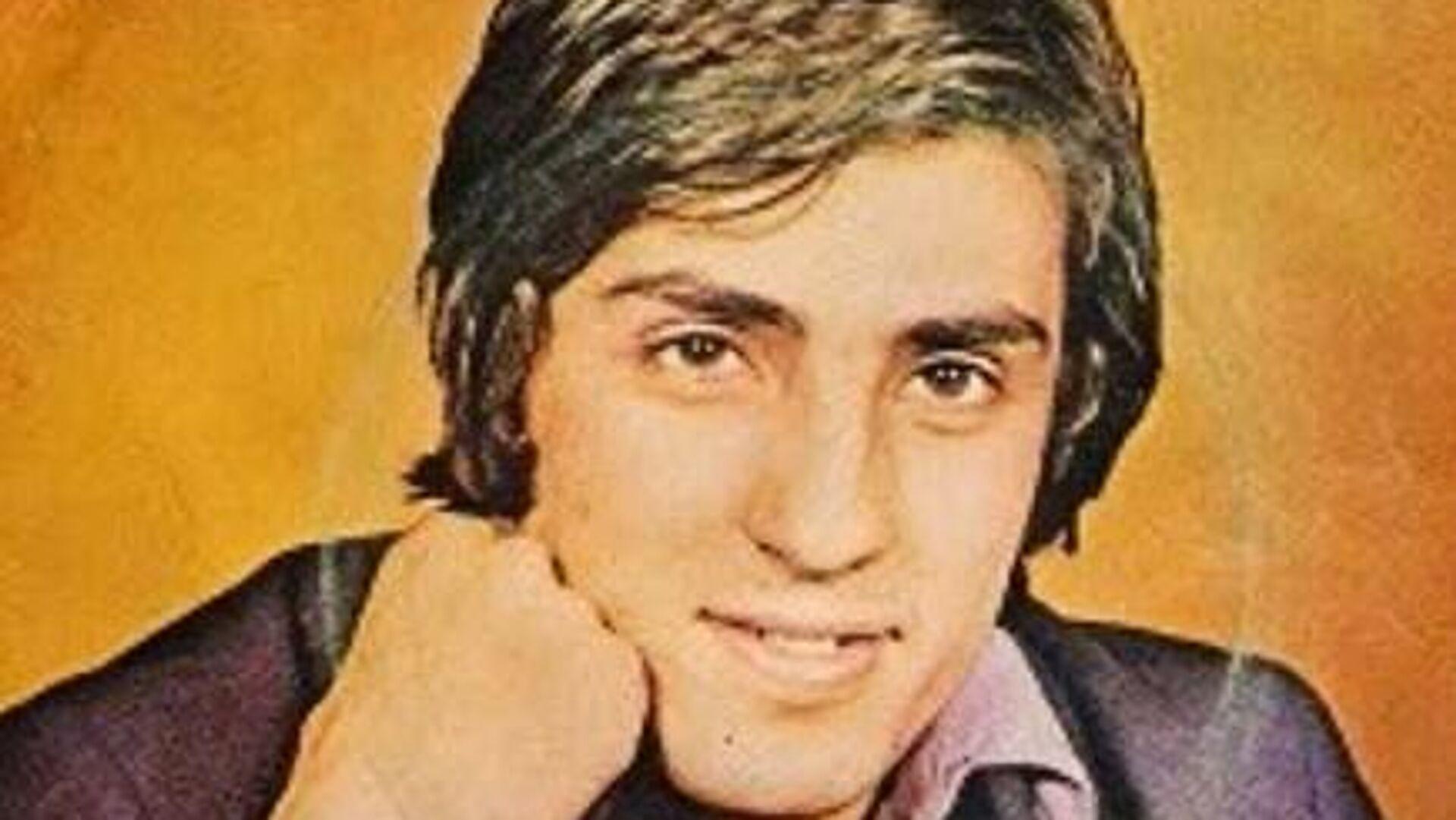 cilli-bom-sarkisiyla-biliniyordu-sarkici-kenan-kucukozcan-hayatini-kaybetti-kimsesizler-mezarligina-gomuldu-K78bIRSl.jpg