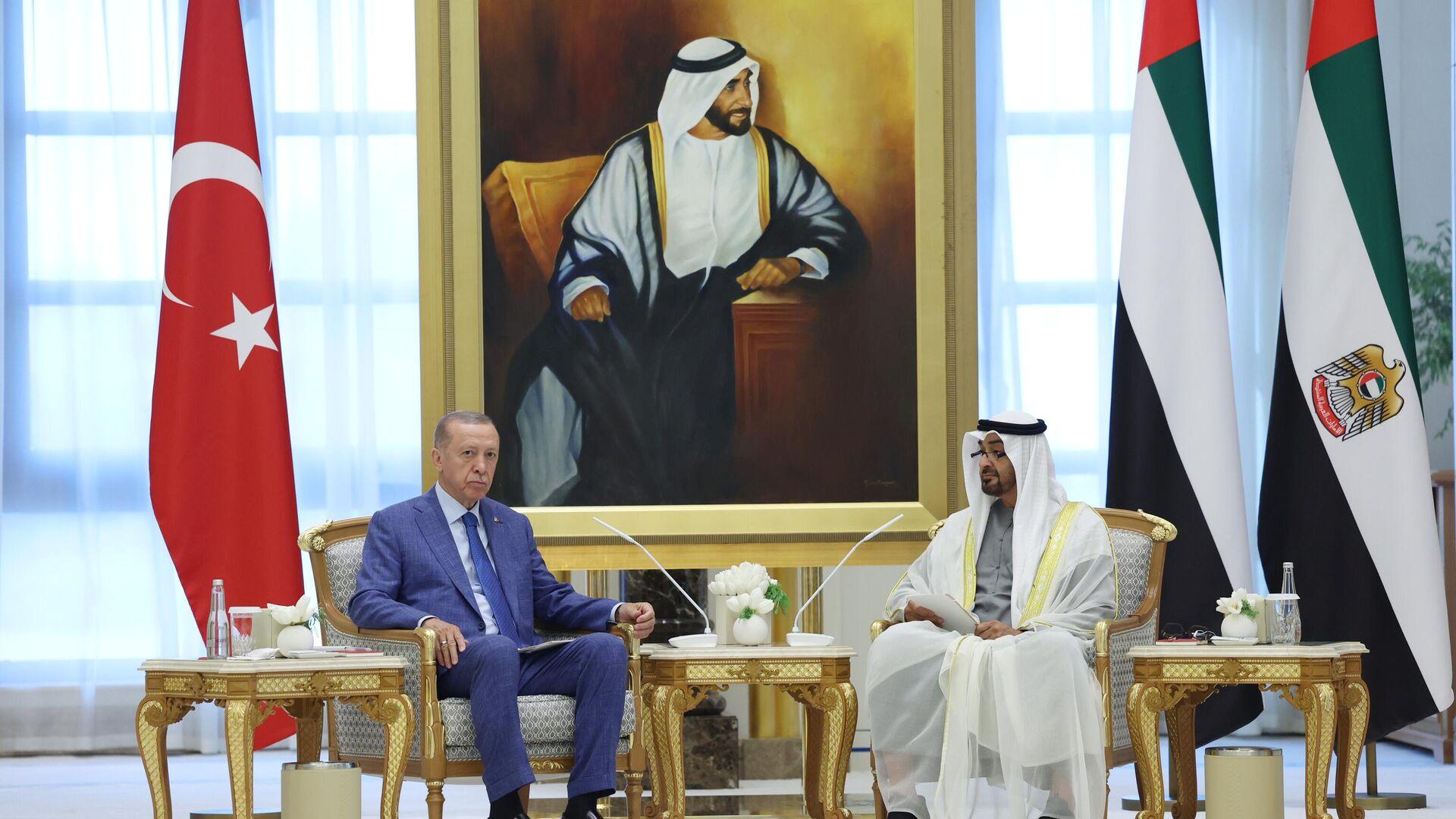cumhurbaskani-erdogan-bae-devlet-baskani-ile-gorustu-Ok9n3RtP.jpg