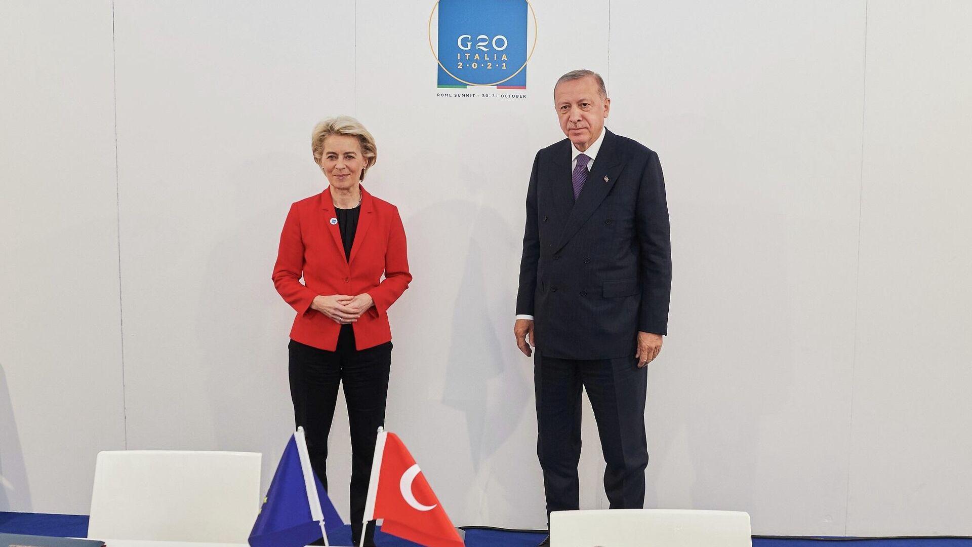 cumhurbaskani-erdogandan-suriye-konulu-telefon-trafigi-terorden-temizlik-ile-onurlu-gonullu-geri-donus-vurgusu-mtxbJEFg.jpg