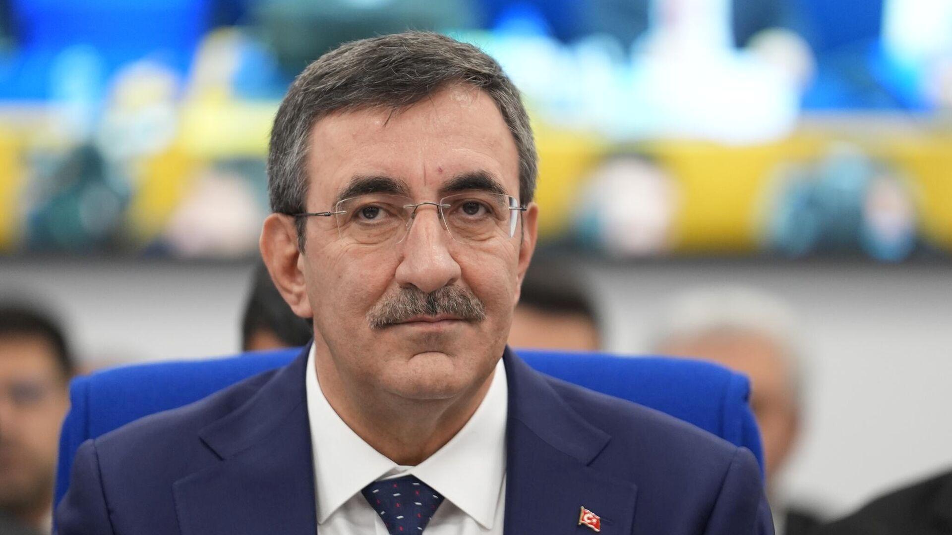 cumhurbaskani-yardimcisi-yilmaz-2028lere-geldigimizde-kisi-basina-gelirimiz-20-bin-dolari-asacak-92r11yna.jpg