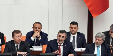 cumhurbaskani-yardimcisi-yilmazdan-diyanet-washingtonda-villa-yaptirdi-iddiasina-yanit-villa-dediginiz-10-konut-Gyh18wnq.jpg
